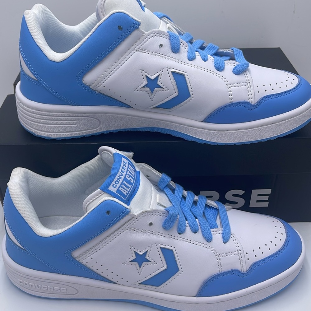 Converse Men’s White and Blue Sneakers A12867C
WEAPON OX
WHITE/LT BLUE/WHITE - Picture 2 of 16